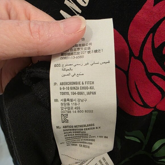 Hollister Graphic Tee Women's Long-sleeved Crop Shirt size Small - Picture 7 of 9